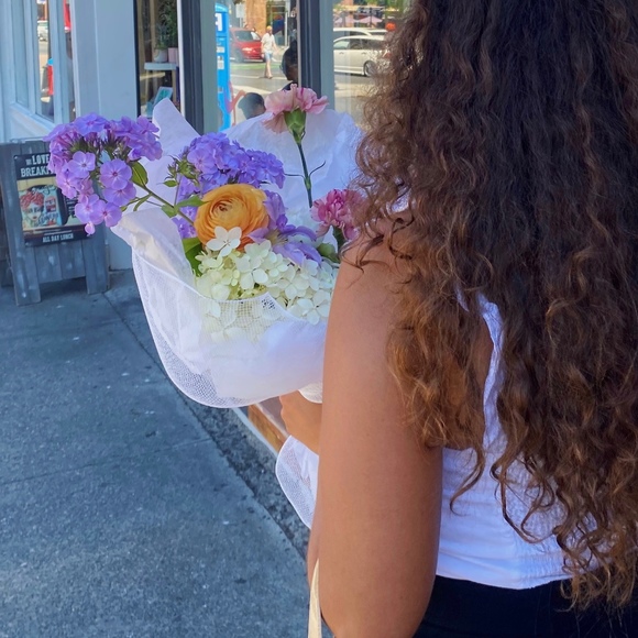 Meet your Posher, Isabella - Picture 1 of 1